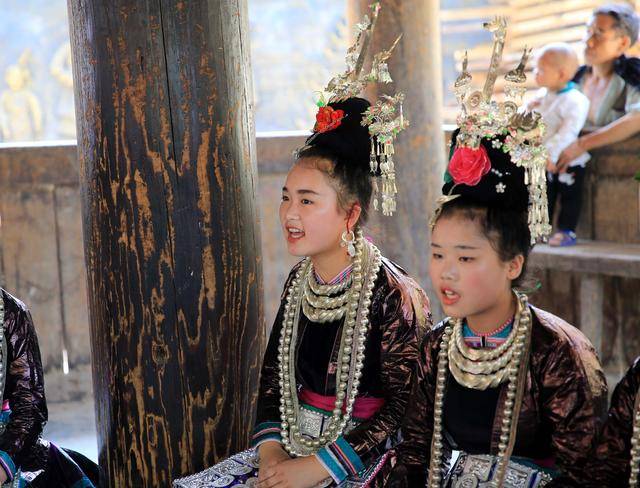 中国人口文化第一侗寨,六一节侗族小朋友的头饰超萌