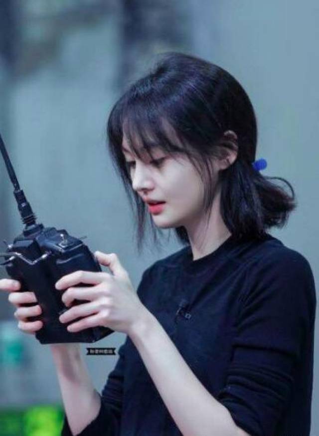 郑爽录制《这就是铁甲》发火失控,不由得心疼