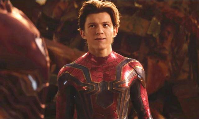 小蜘蛛汤姆赫兰德获赠神秘礼物打开却马上不开心到扁嘴