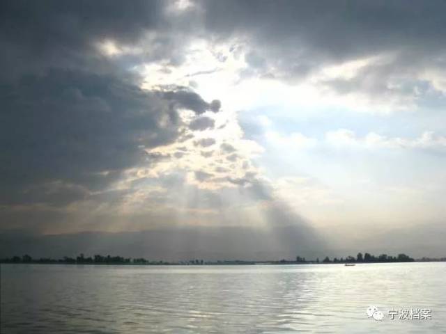 千年以前,广德湖"广褒数万顷 面积是东钱湖的3倍.