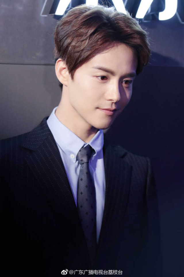 马天宇贵族公子气质,让人忽略身世