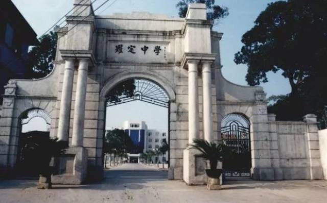 有一种骄傲,叫我是罗定中学的学生