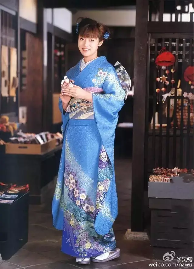 日本古代公主的和服图片