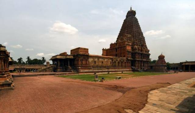 印度坦贾武尔布里哈迪斯瓦拉神庙_手机搜狐网