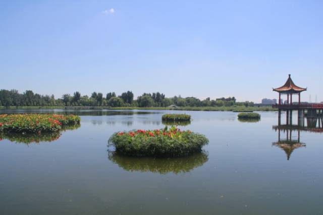 这条得乾隆皇帝受封的百姓村注定不平凡,它的