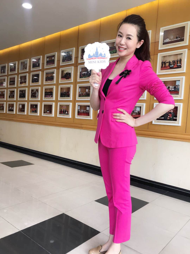 知名主持人夏磊为这家网红亲子摄影店点赞,快看!