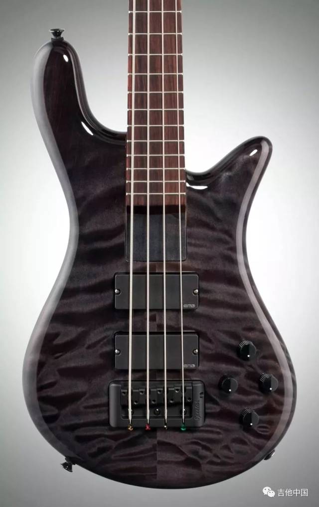 谁说一寸长一定一寸强?记spector 新品/短弦长贝斯 bantam 4