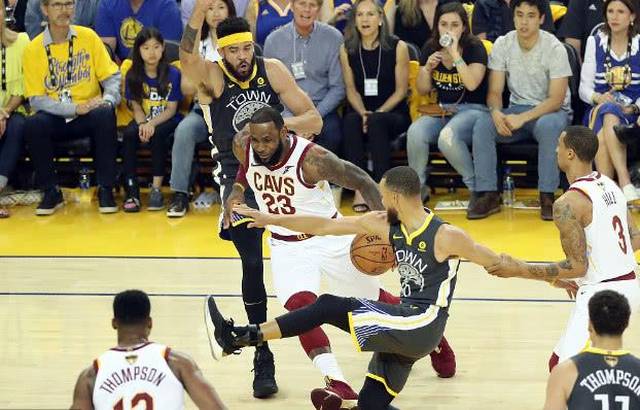 NBA总决赛成鸡肋比赛,骑士主场门票暴跌,中国