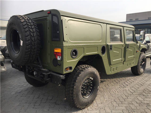 17款东风猛士4.0t 中国人自己的悍马军用车