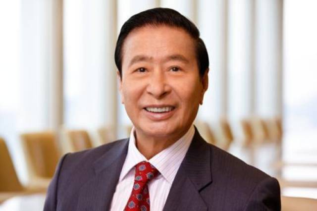 高考生们请保持信心,来看看中国富豪大佬的学历