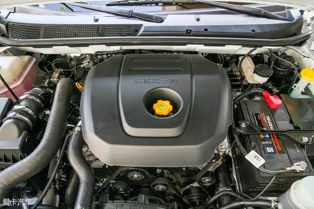 5l涡轮增压柴油发动机,最大功率为95kw(129ps),峰值扭矩达到了320nm.