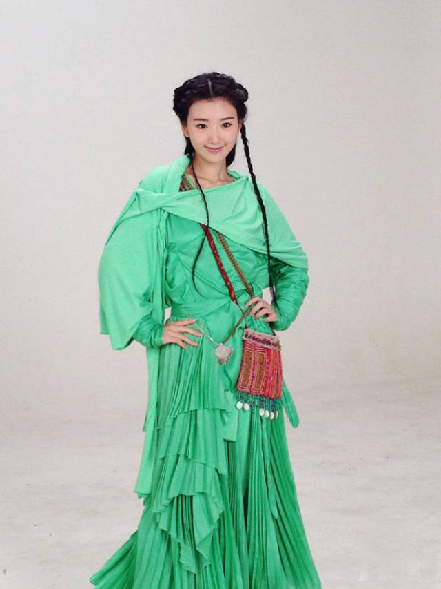 钟灵被神农帮的司空玄抓住后,段誉找甘宝宝求救,甘宝宝撂了句狠话让