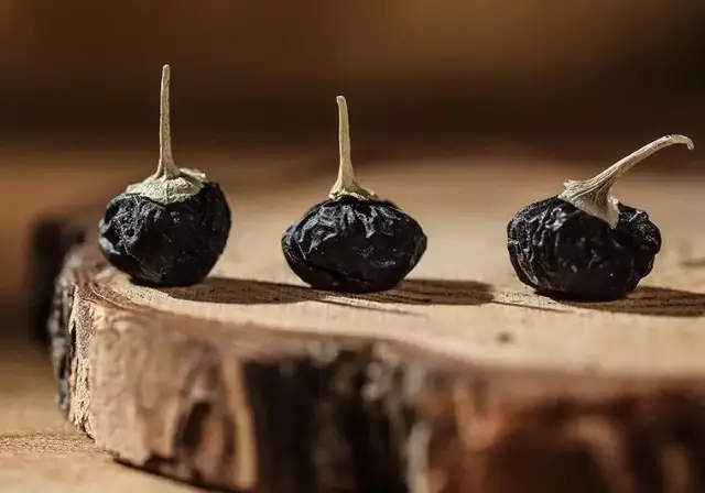 黑枸杞  人参 蜂蜜