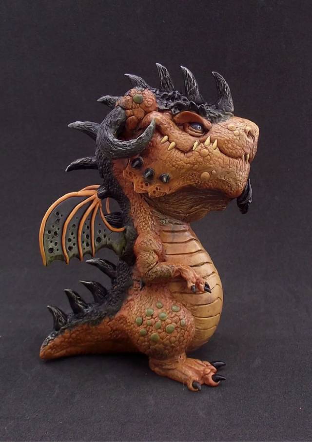 这一身吃土的造型和名字十分贴切