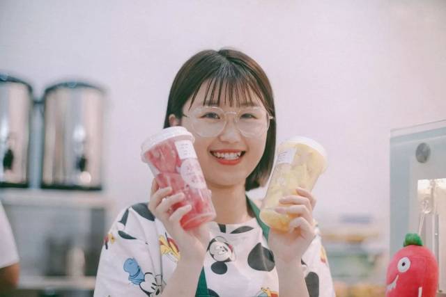 锡城潮人私藏的这杯香蕉你个芭乐首次大曝光!