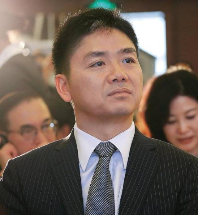 刘强东终于承认自己错了?当年的气势已经没有了!