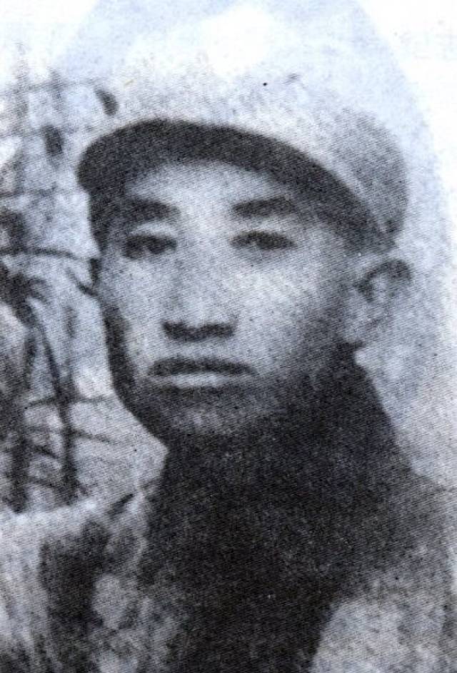 即陈赓旅楚大明团七连豫北金山寺作战,一个日本军官在白刃战时,边逃边