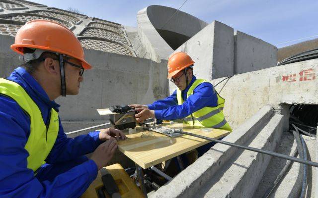 通信干线光缆接续