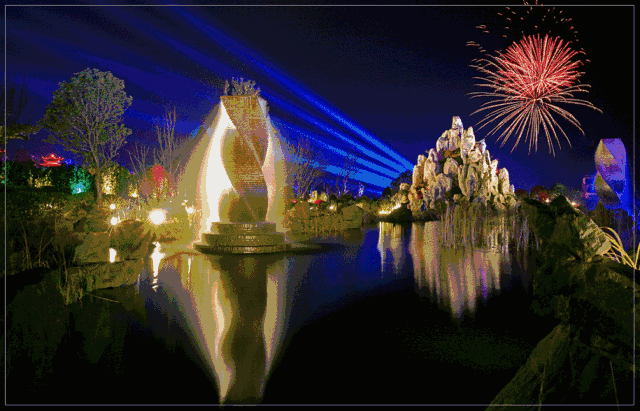 当音乐节和游乐园牵手 欢笑和音浪的结合 使国潮音乐嘉年华不只是一场