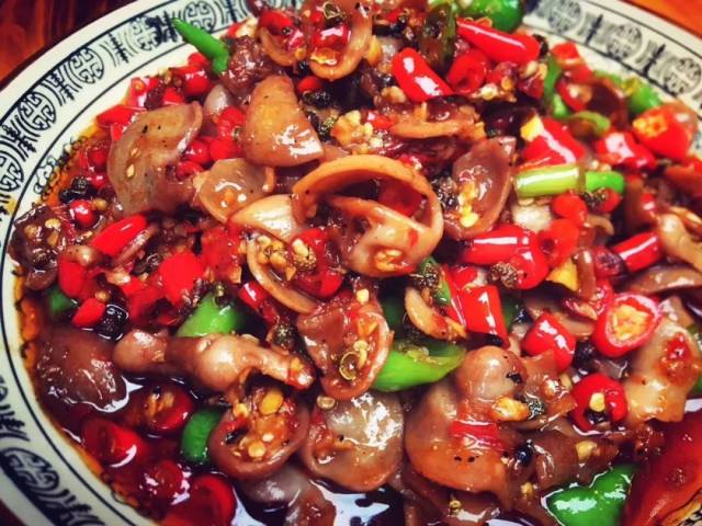 不吃到爽不松口!