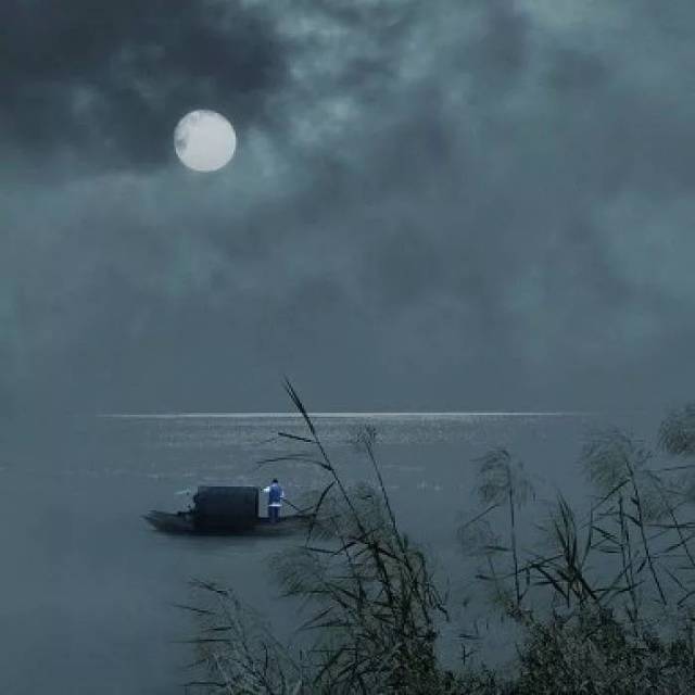 张若虚独自伫立江边,眺望远方,万物静默中唯见一轮明月朗照,碧波万顷