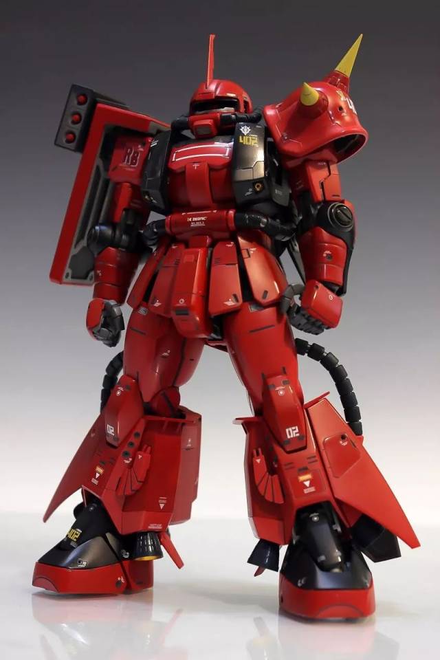 红色的还是帅气mg强尼莱汀专用型高机动扎古ii