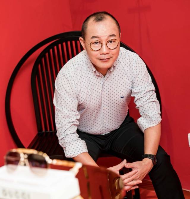 宋宁:用专业谱写眼镜情怀与行业使命_手机搜狐网