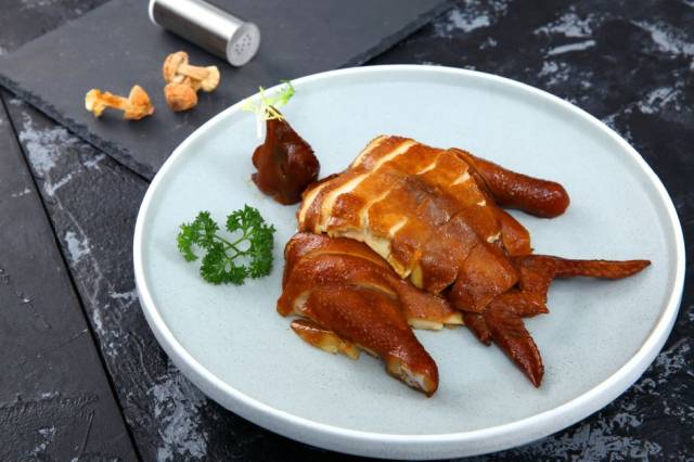 【新食材 天天见】国鸡七道菜-豉油鸡