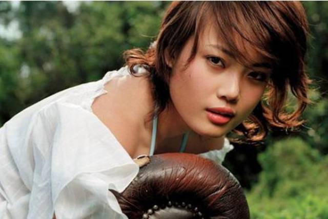 14年前这部《功夫足球》才真算是众星云集,连酱油都是天皇巨星