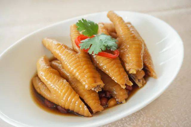 珠海这家几百平方,自带5米大led看直播的敞亮酒楼已经给你准备好了!