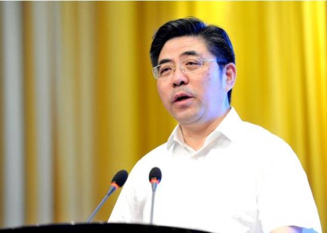 扬州市委常委,宣传部部长姜龙致辞