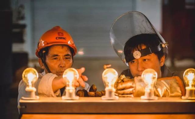 数控切割机配件：提高生产效率的秘密武器