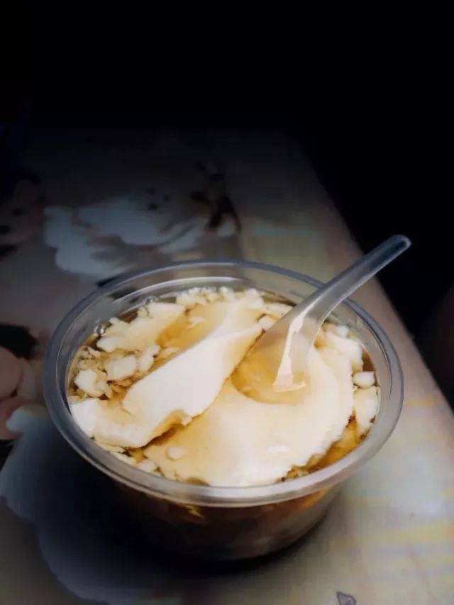 喜提一碗冰镇甜豆花,清凉解暑,刷新你的豆花观!