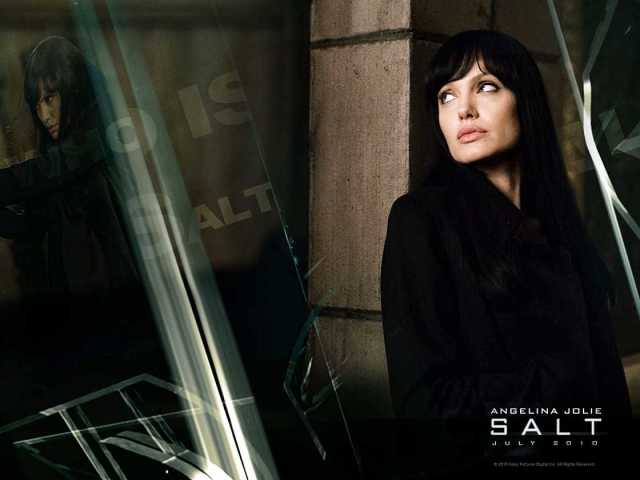 特工绍特:安吉丽娜朱莉的经典动作电影,好莱坞动作电影扛把子