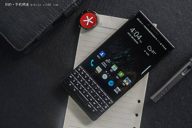 黑莓key2今日开卖 黑/银色京东现货3999元