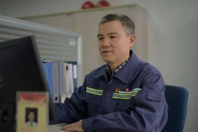 姚文生的高标准,严要求不单体现在本职工作中,他在党员思想建设方面