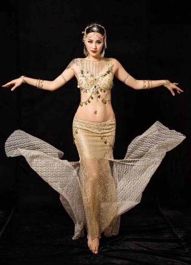 [文艺博览]国际肚皮舞大赛冠军舞姿,太惊艳了!