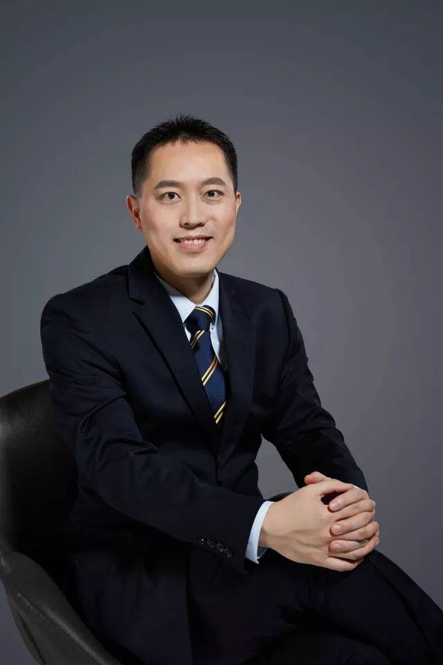 孔维东(正中高尔夫球会常务副总经理)