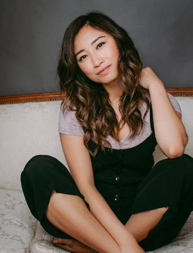 60岁演警察仍型爆tvb小鲜肉!传绯闻仍受老婆信任,结婚28年如今......_