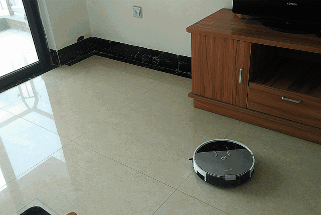 扫拖更净爽的ilife智意x785智能规划扫地机器人