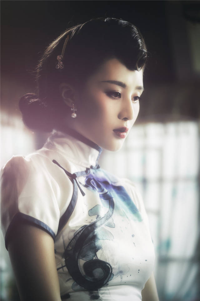 《楼外楼》完美收官 汤晶晶巾帼不让须眉