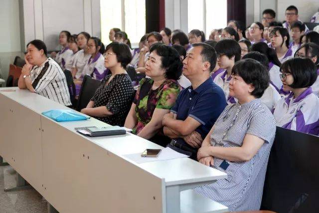 用一种仪式纪念我的青春——记天津市第五十四中学2018届高三毕业典礼