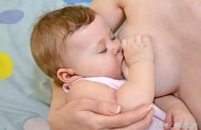 同时,晚上是泌乳的高峰,妈妈们可