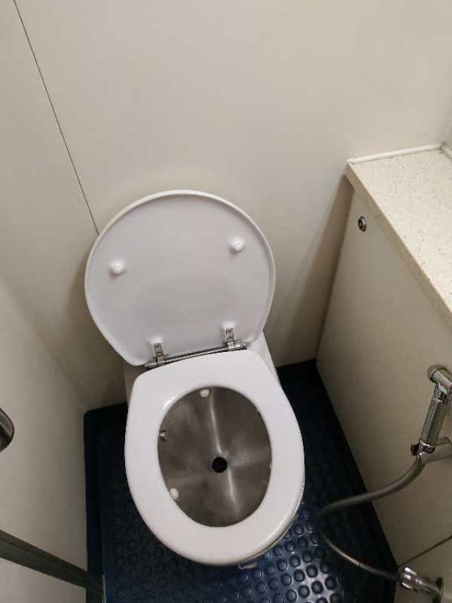 和你想象中大不一样,泰国的火车居然如此舒适干净