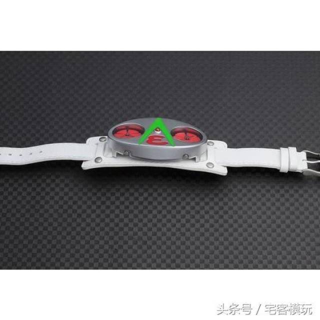周边:万代《假面骑士v3》变身腰带造型手表