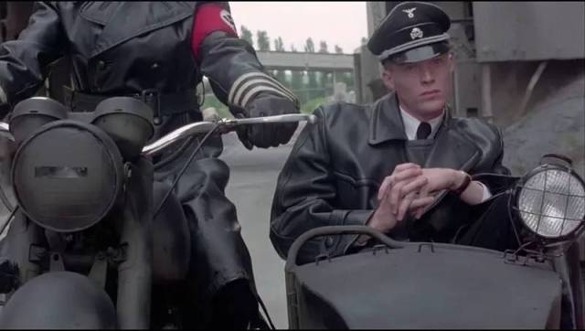 中文译名《生命中不能承受之情》是怎样的感情