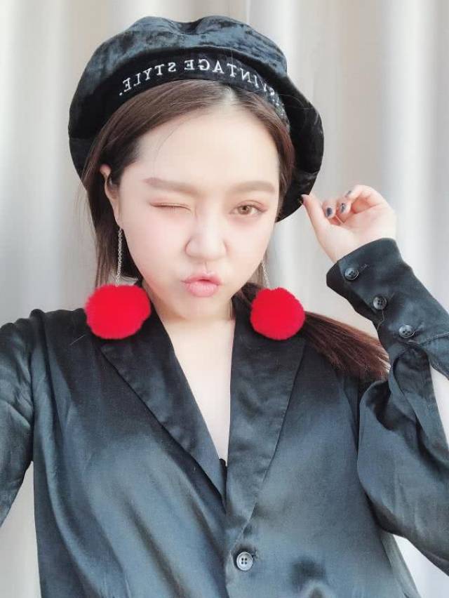 于果《自已为失》受95后年轻人追捧,彰显音乐治愈力量