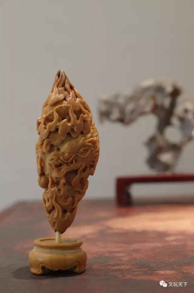 这是一次当代精品核雕的饕餮盛宴. 这是一次当代实力核雕的整理集结.