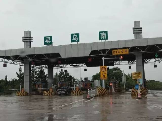 济广高速g35寻乌南出口左转～南桥镇右转～留车镇左转～石崆寨旅游