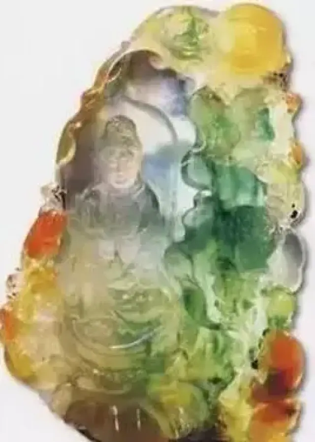 一块十分罕见的七彩翡翠原石，专家估价1亿7千万_搜狐网